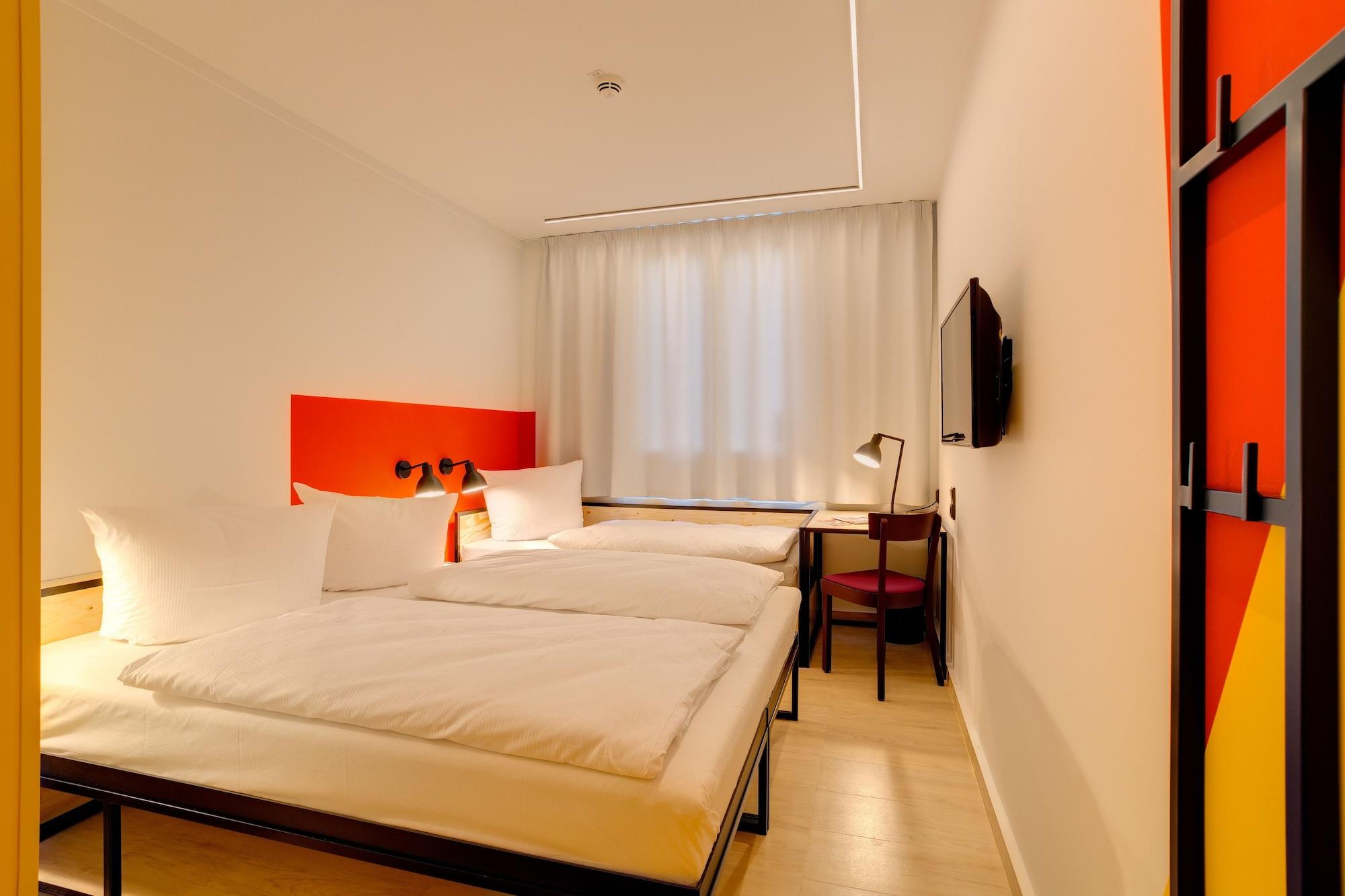 Meininger Hotel Leipzig Hauptbahnhof Ngoại thất bức ảnh
