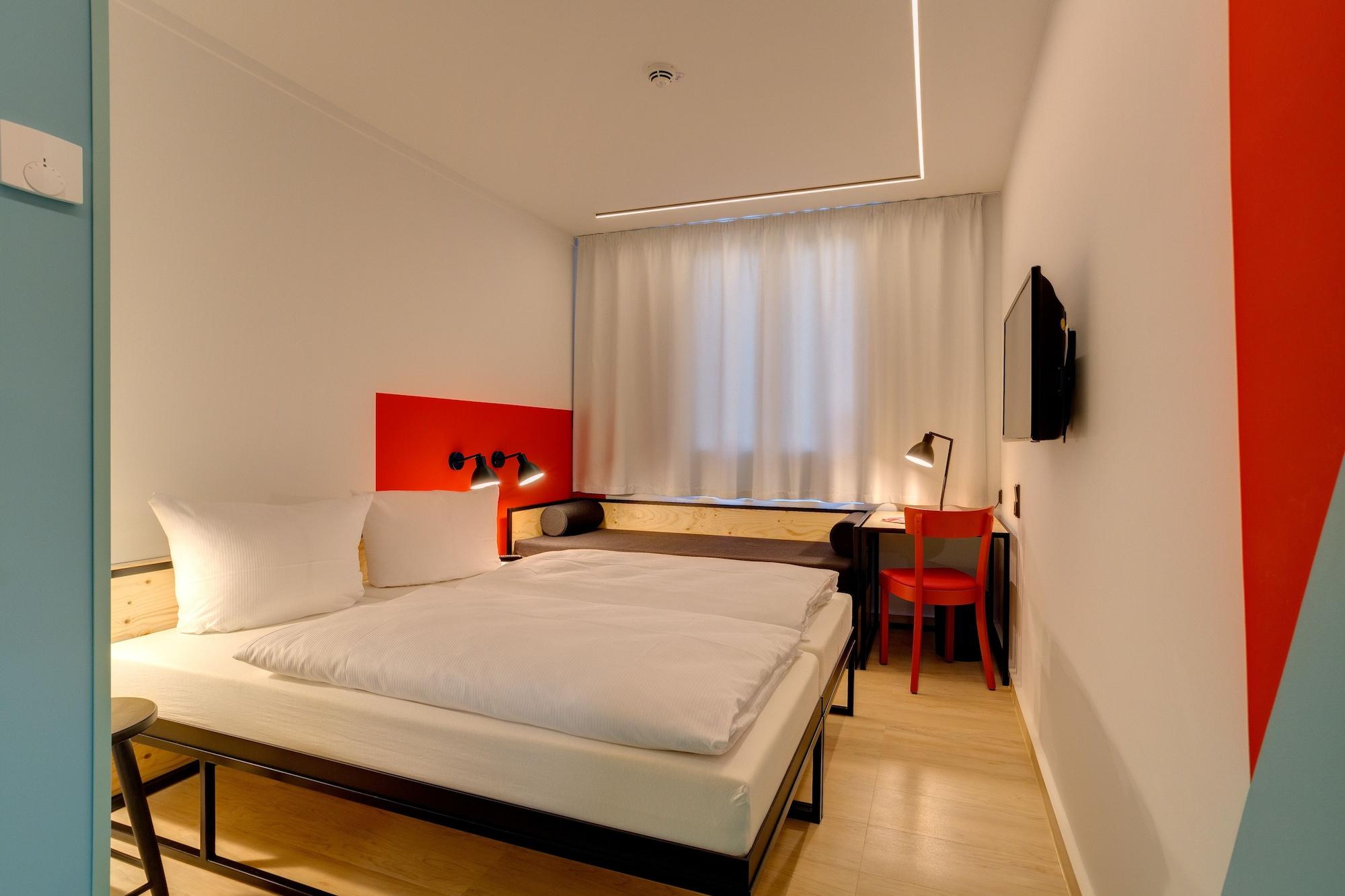 Meininger Hotel Leipzig Hauptbahnhof Ngoại thất bức ảnh