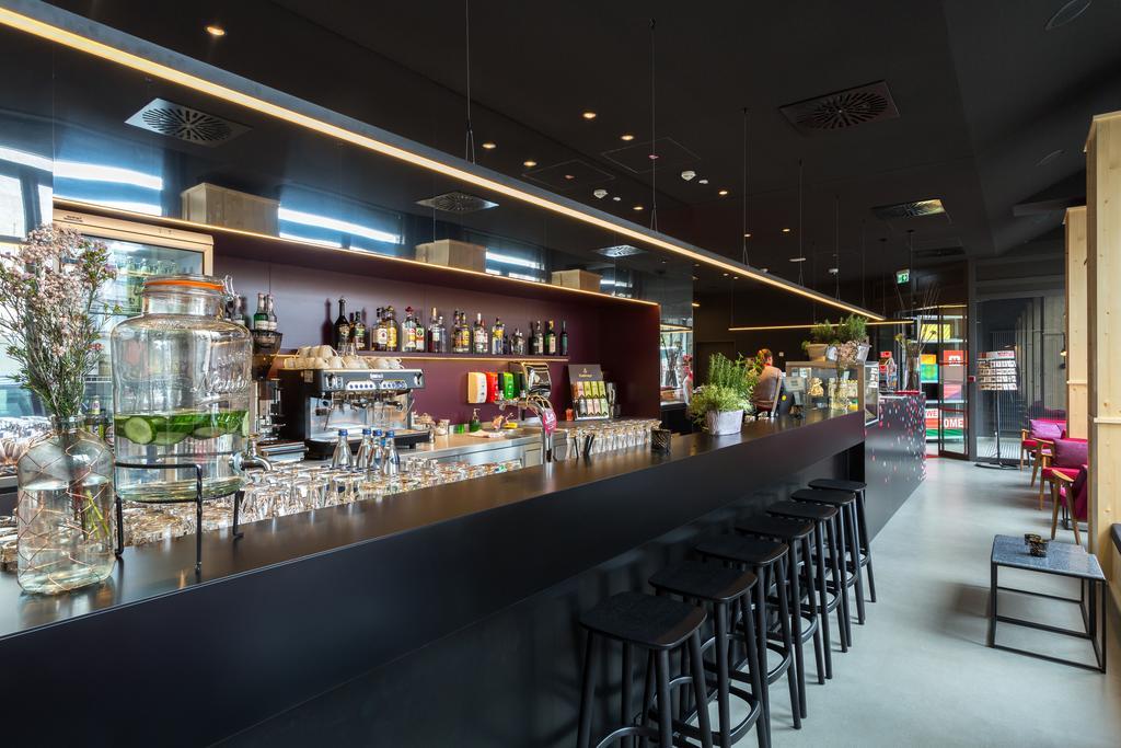 Meininger Hotel Leipzig Hauptbahnhof Ngoại thất bức ảnh