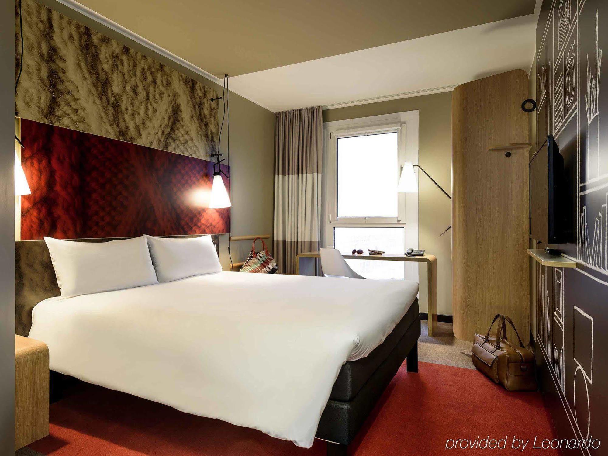 Meininger Hotel Leipzig Hauptbahnhof Ngoại thất bức ảnh