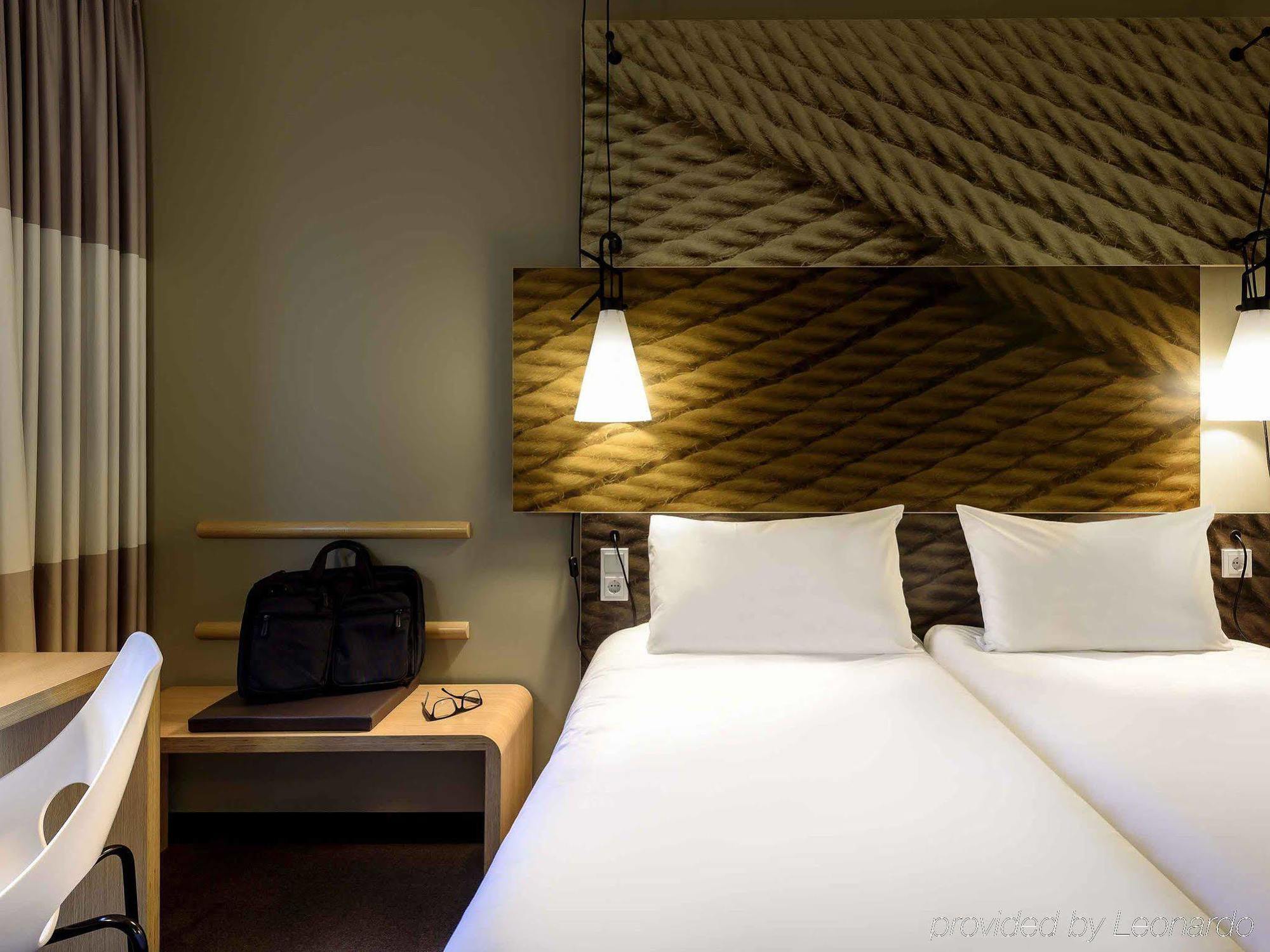Meininger Hotel Leipzig Hauptbahnhof Ngoại thất bức ảnh